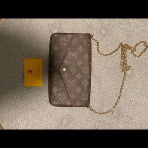 Louis Vuitton Crossbody original print- REAL